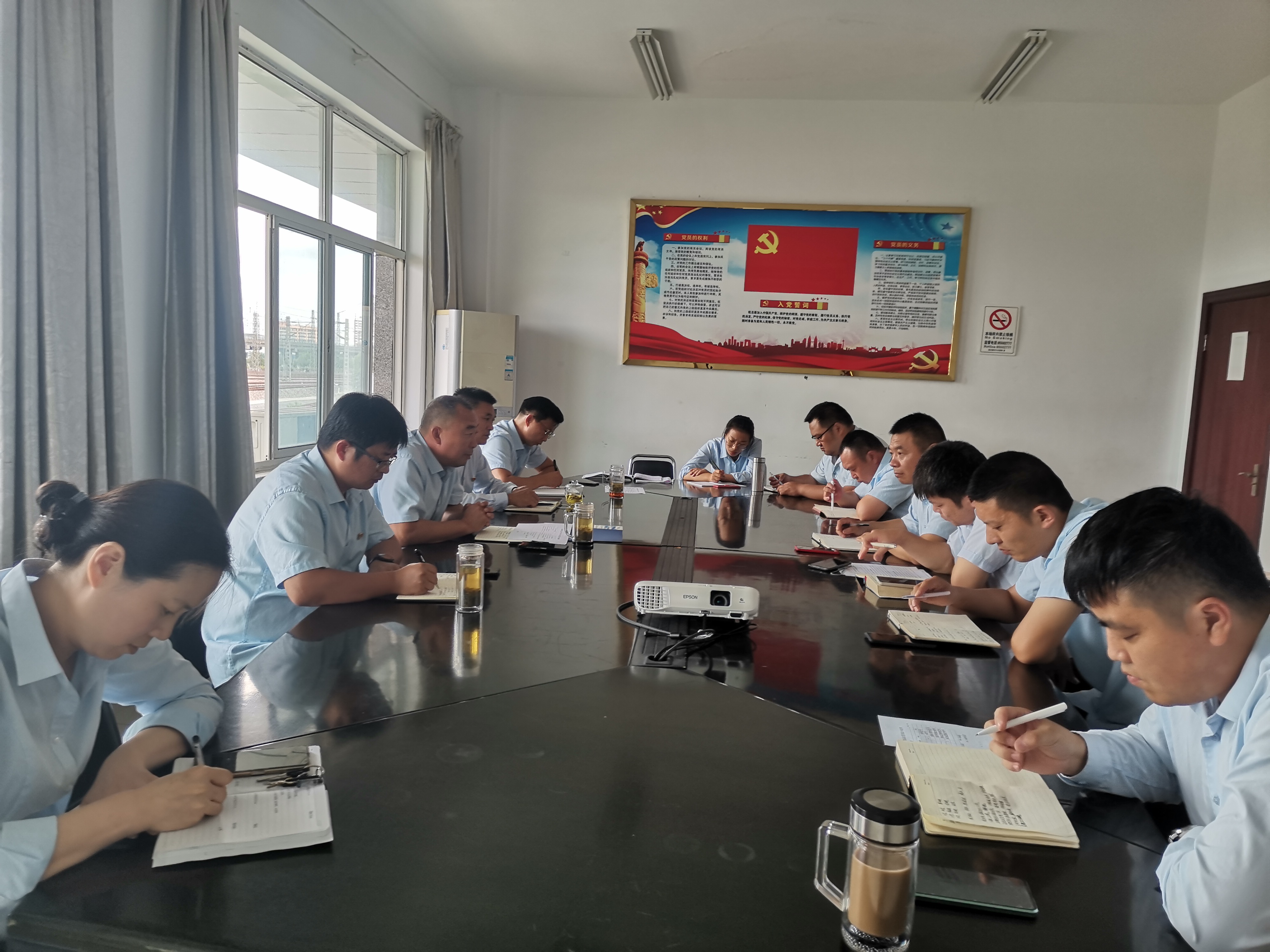 公交集團(tuán)公交事業(yè)二部召開(kāi)中秋節(jié)后收心會(huì)及重點(diǎn)工作部署會(huì)