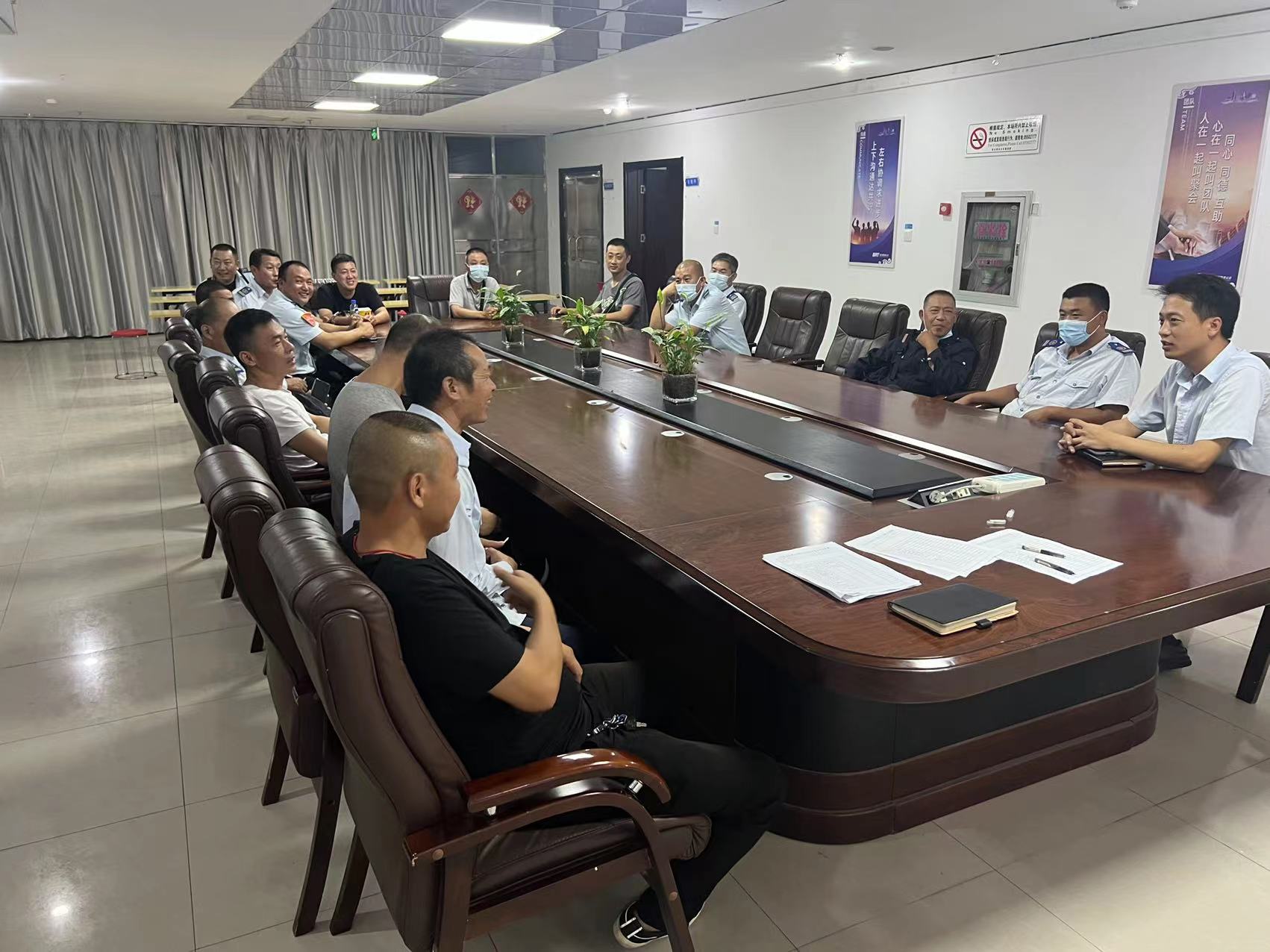 快速公交事業(yè)部開(kāi)展駕駛員創(chuàng)文動(dòng)員會(huì)