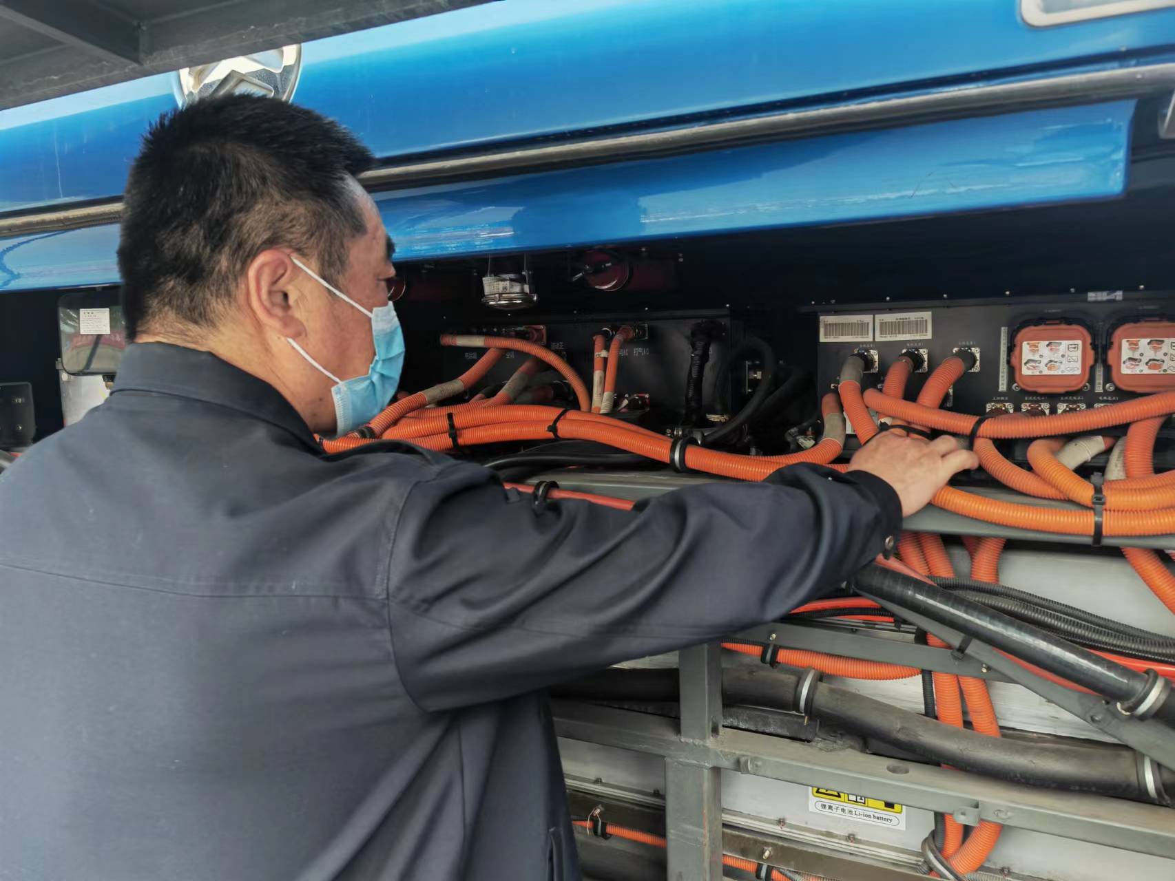 公交集團公交事業(yè)一部開展車輛安全專項檢查