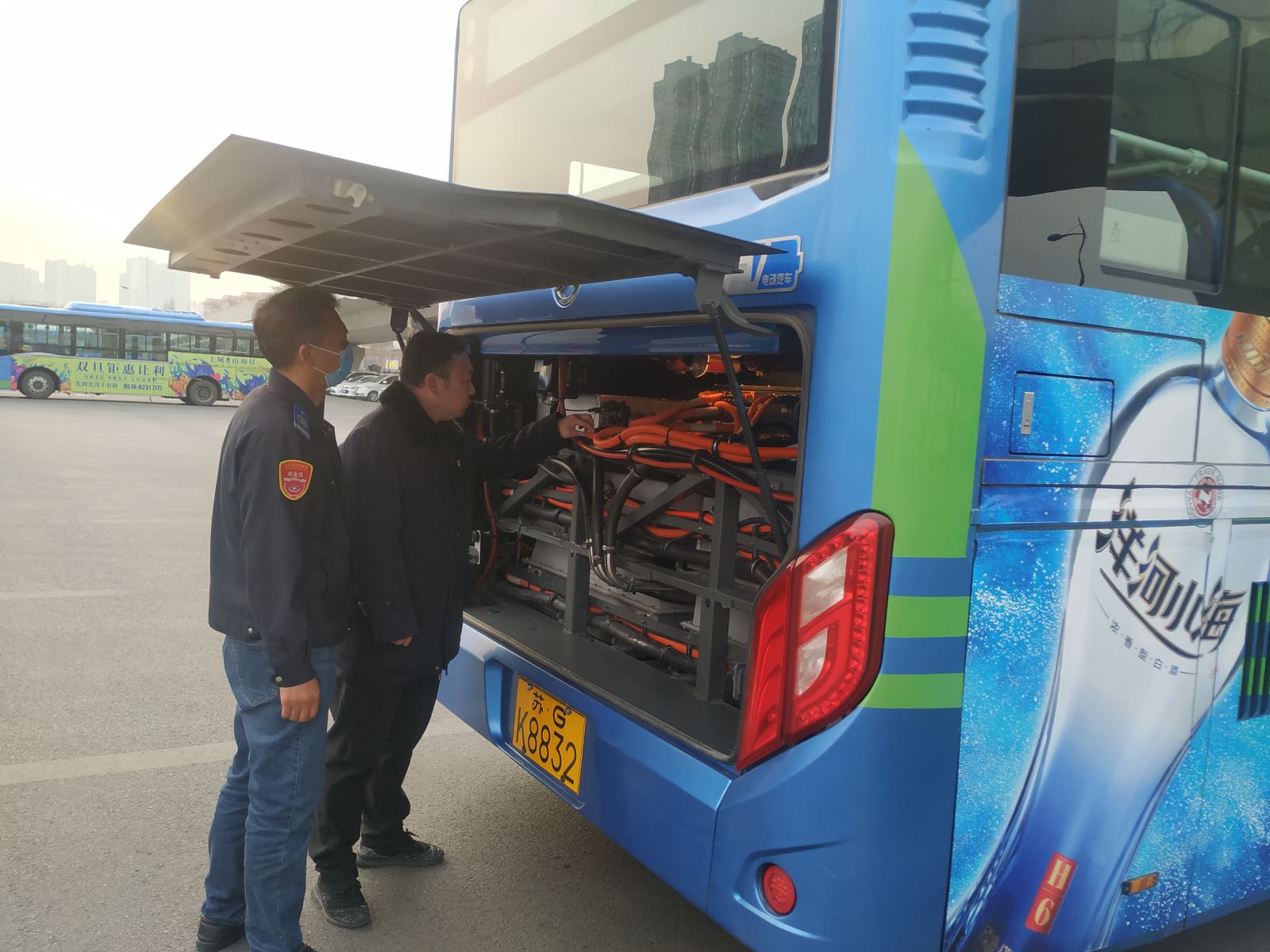 公交事業(yè)二部開展機務專項檢查