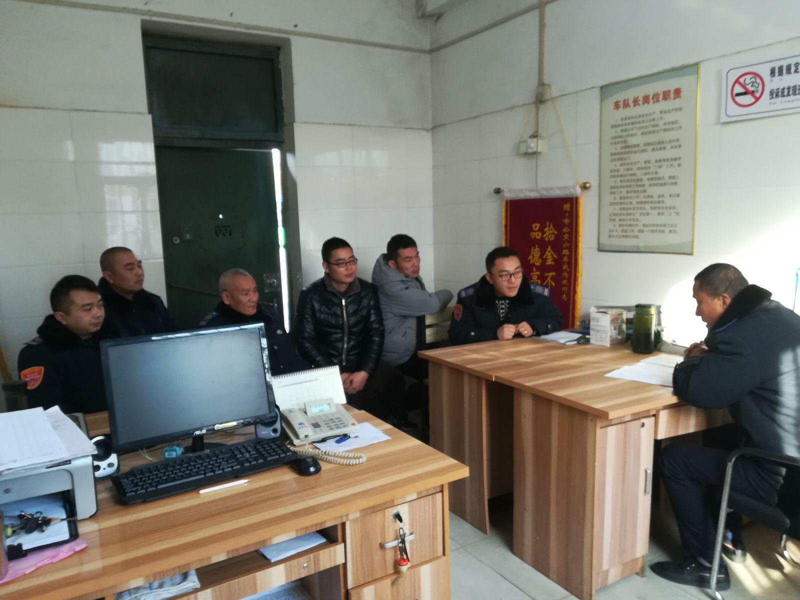 公交集團(tuán)海州公司做好駕駛員冬季安全行車(chē)培訓(xùn)工作