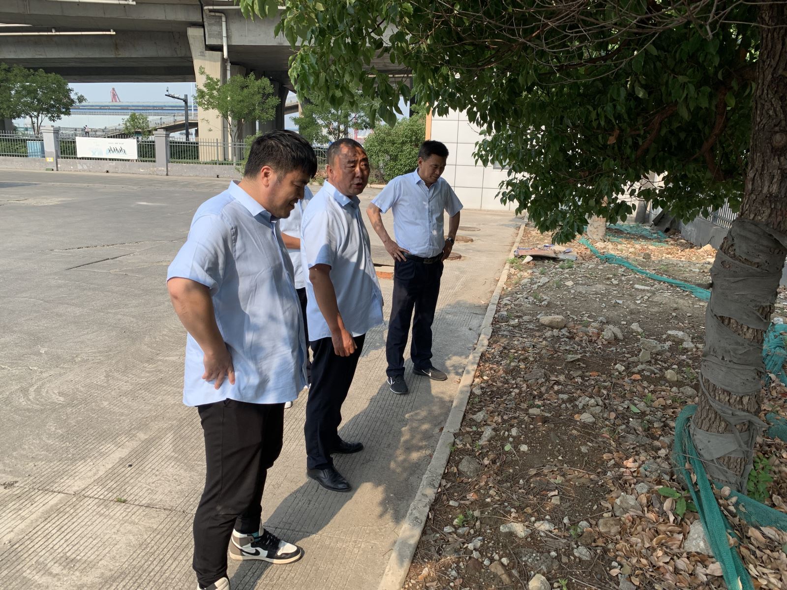 公交集團(tuán)公交事業(yè)二部開(kāi)展創(chuàng)文專項(xiàng)大檢查