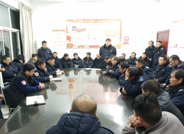 公交集團(tuán)東部公司開展駕駛員安全生產(chǎn)教育專題會