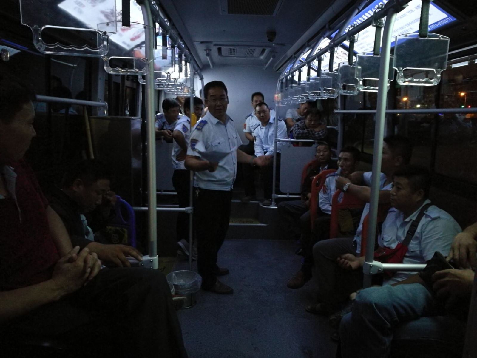 公交集團(tuán)海通公交公司召開駕駛員專項(xiàng)教育會(huì)議