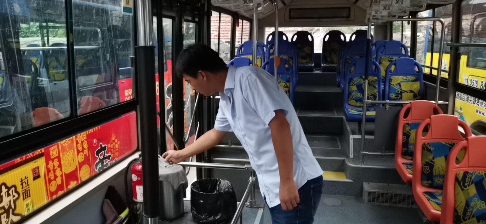 公交集團公交事業(yè)一部開展創(chuàng)文聯(lián)合檢查