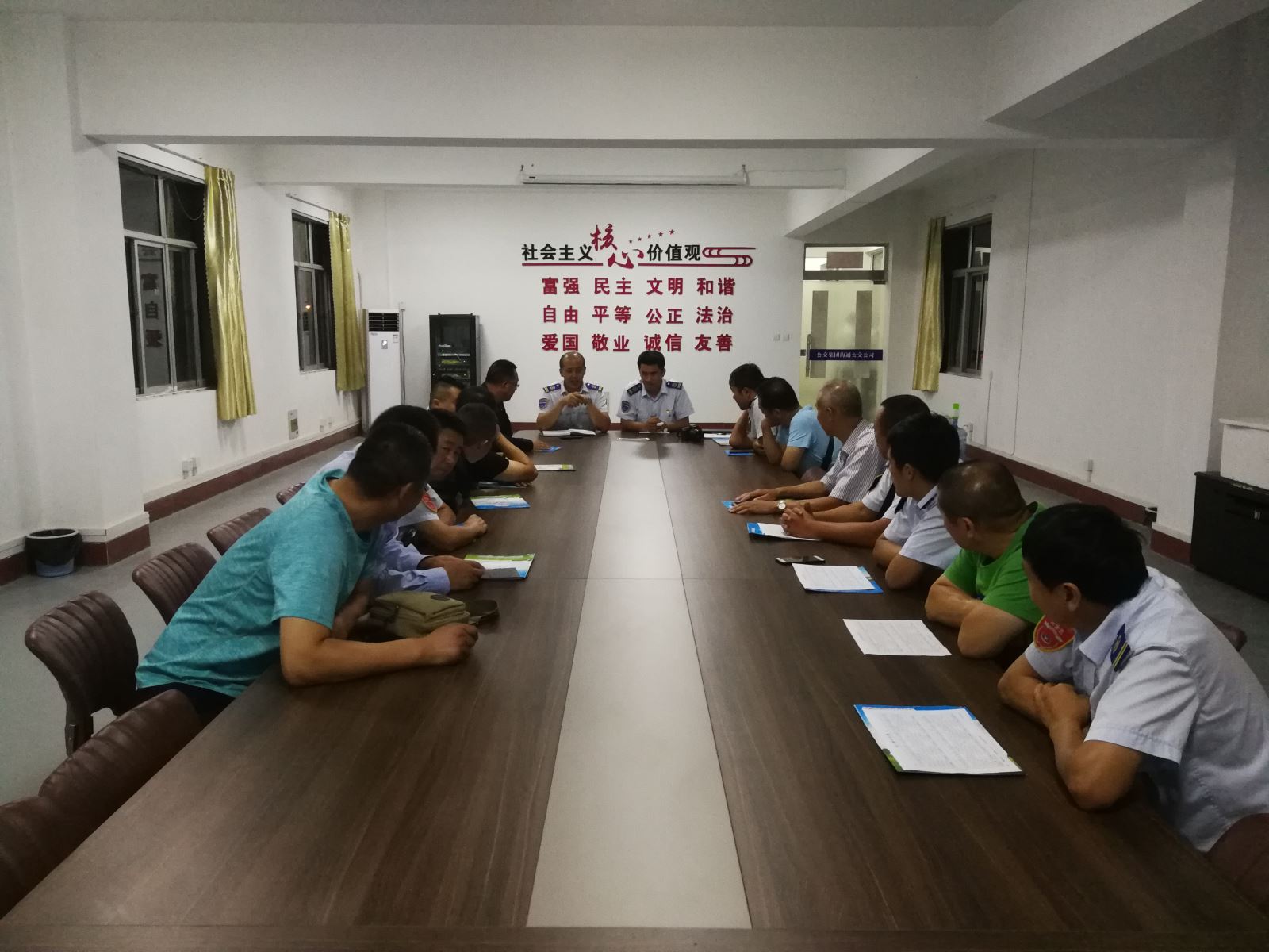 公交集團(tuán)公交事業(yè)一部開(kāi)展駕駛員服務(wù)質(zhì)量培訓(xùn)