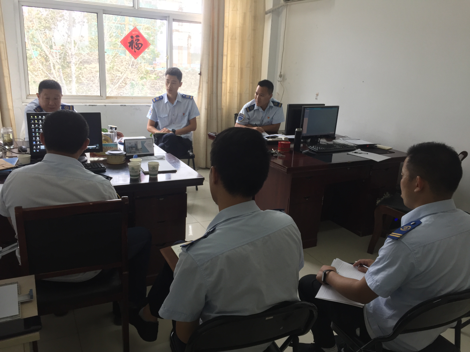 公交信息化建設(shè)小組召開研討會(huì)