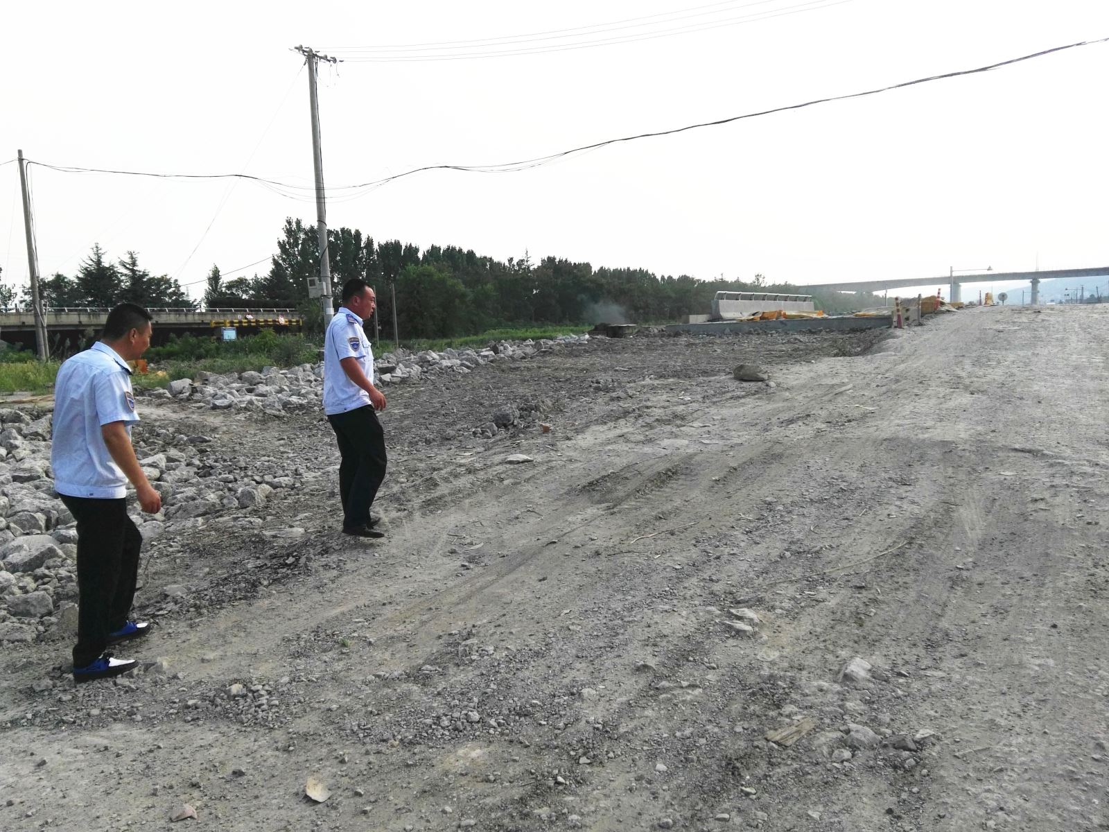 公交集團(tuán)東部公司開展游5路道路專項檢查 確保車輛行車安全