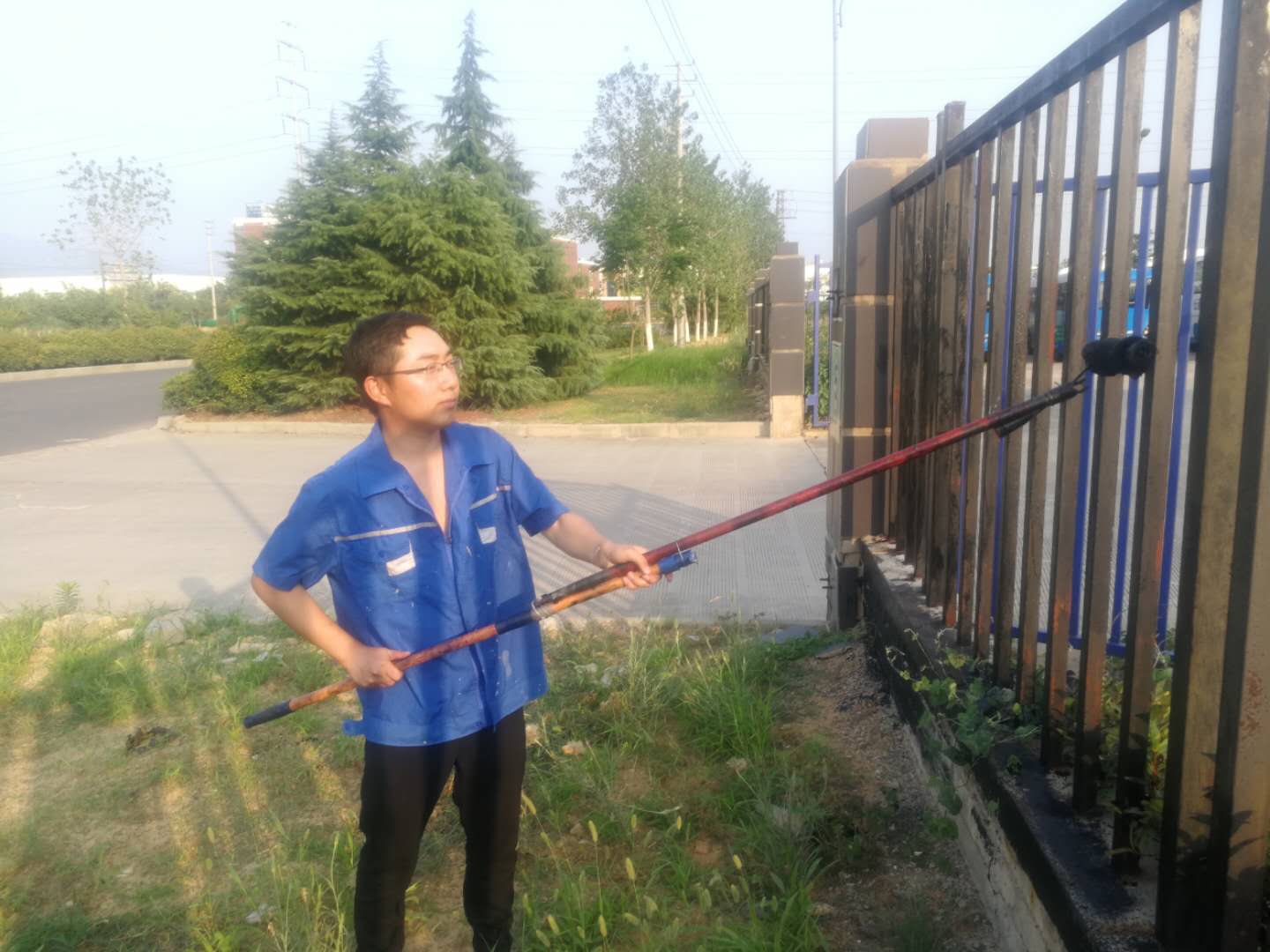 公交集團(tuán)機(jī)務(wù)技術(shù)事業(yè)部開(kāi)展環(huán)境提升改造工作