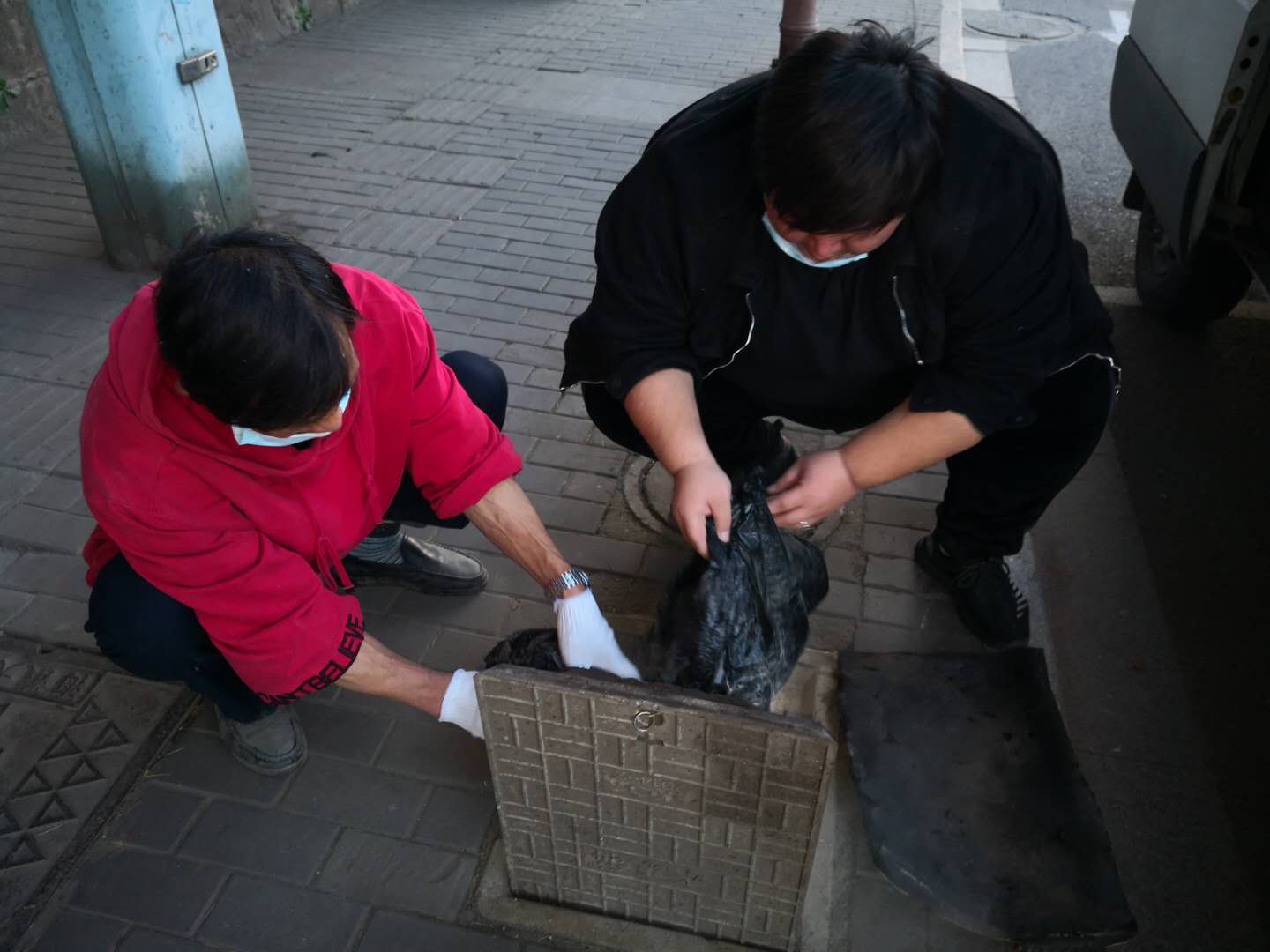 快速公交事業(yè)部提前做好冬季防凍工作確保冬季安全運(yùn)營(yíng)