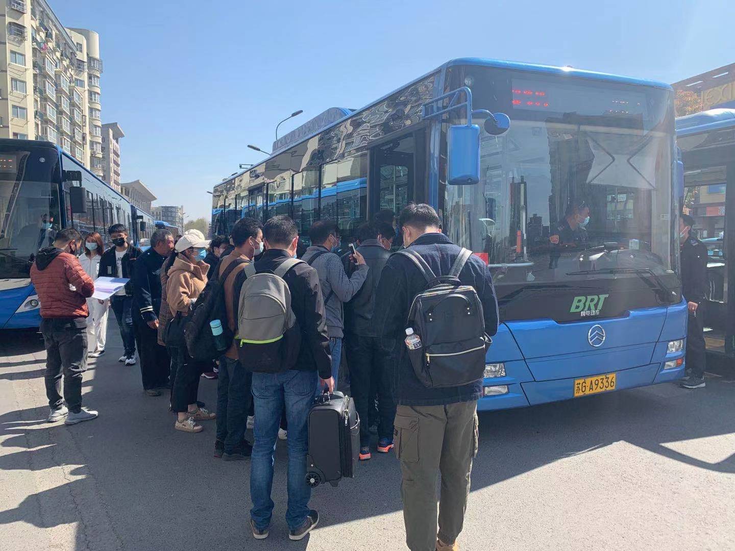 運輸客流42萬人次，公交集團圓滿完成清明節(jié)小長假運輸保障任務(wù)！