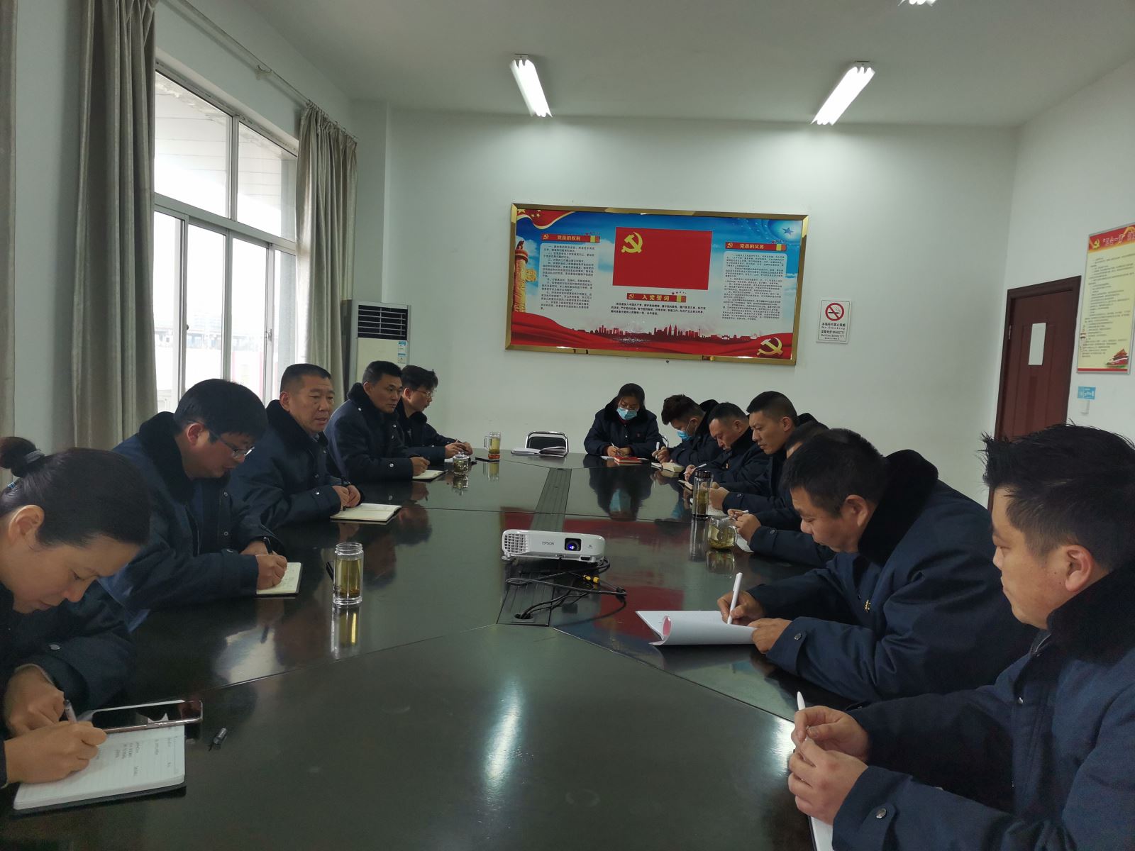 公交集團(tuán)公交事業(yè)二部召開春節(jié)“收心會(huì)”