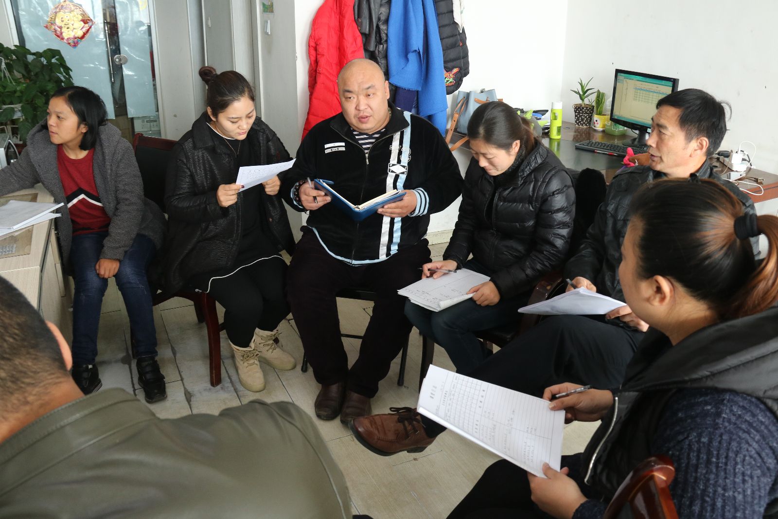 公交新浦公司開(kāi)展車(chē)隊(duì)與信息中心交流學(xué)習(xí)活動(dòng)