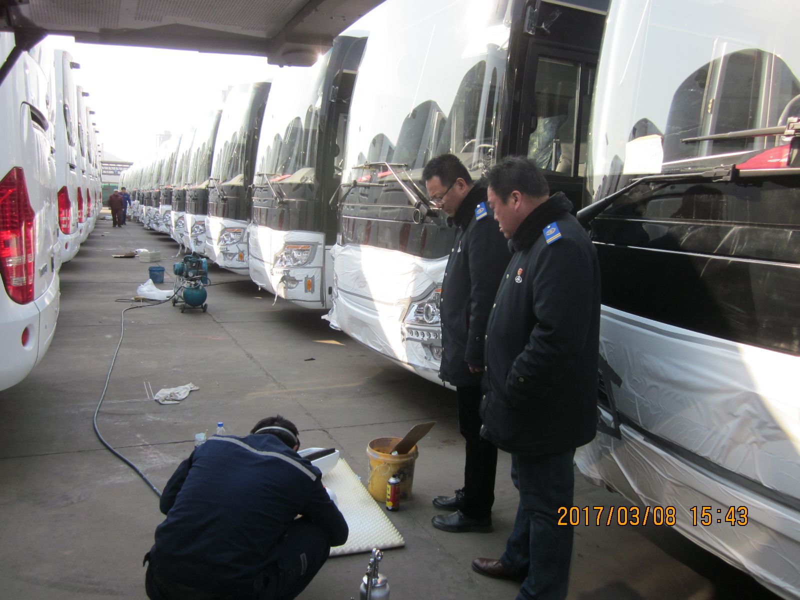 公交維修公司、大浦廠齊心協(xié)力做好出口車輛整備任務(wù)