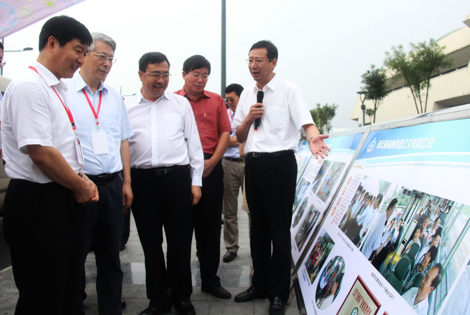 交通運輸部領(lǐng)導及交通文化之旅采訪團來連考察采訪