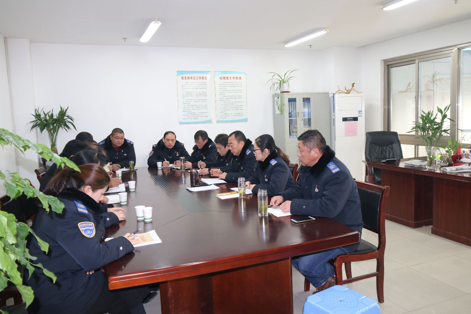 公交海州公司“事故隱患排查月”安全領(lǐng)導(dǎo)小組工作部署會(huì)議