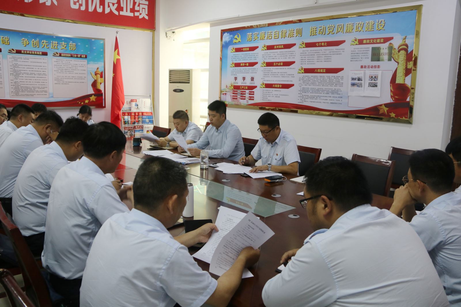 公交集團召開高、中考運輸保障會議