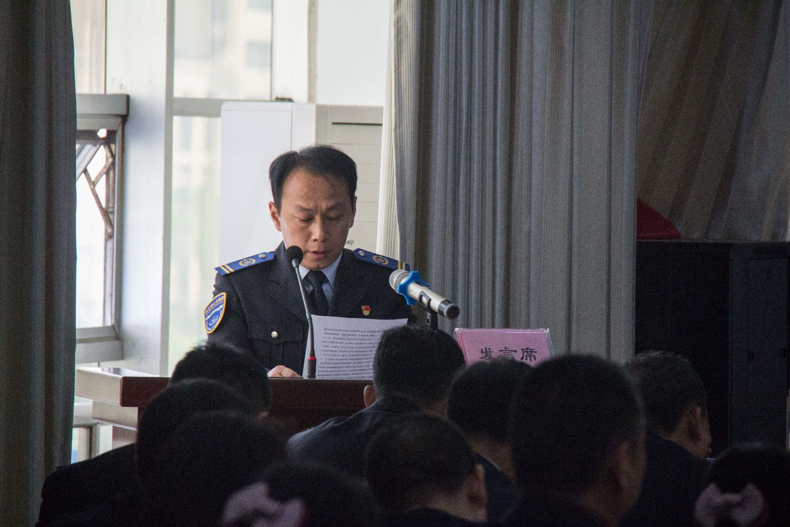 公交集團(tuán)召開“高質(zhì)發(fā)展、后發(fā)先至”推進(jìn)動(dòng)員大會(huì)