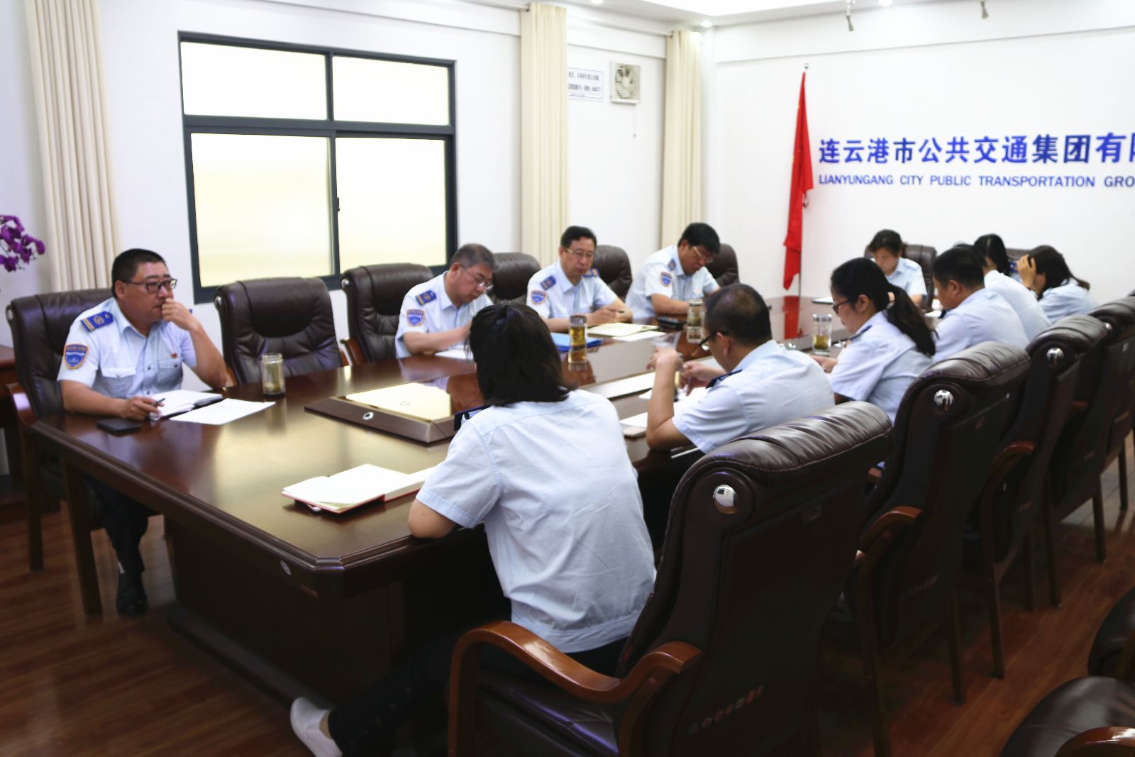 抓關(guān)鍵、推進(jìn)程，公交集團(tuán)召開機(jī)關(guān)部室辦公會(huì)
