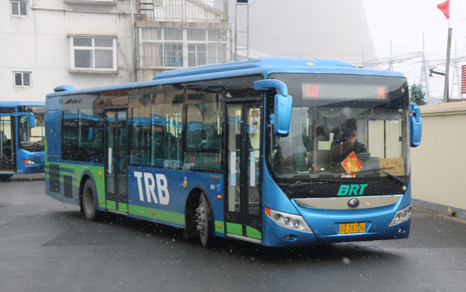 公交快速公司B12誠信文明線榮獲2016年度市精神文明建設(shè)工作創(chuàng)新品牌提名獎(jiǎng)