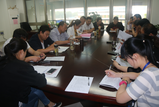 公交海州公司推進(jìn)“兩學(xué)一做”活動融入黨員教育新常態(tài)